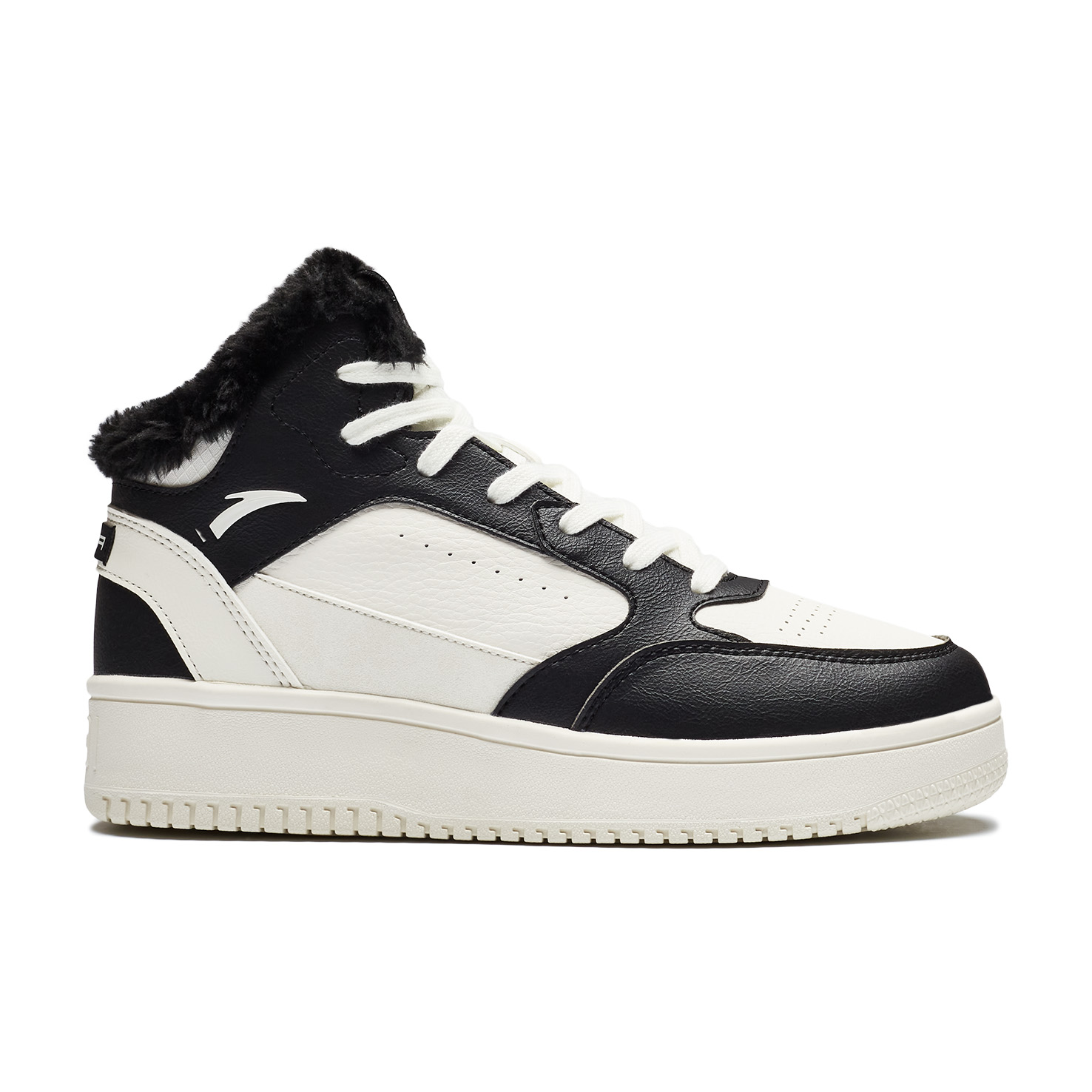 8913 PADDED SHOES