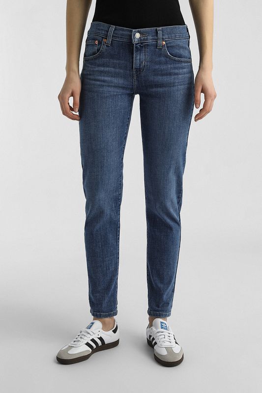 Джинсы Mid Rise Boyfriend Lapis Gem LEVI'S