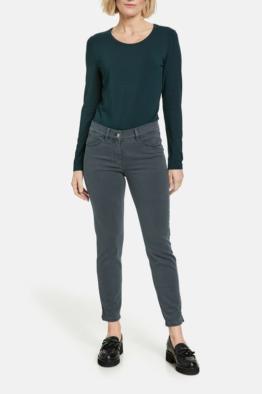 Джинсы однотонные облегающего кроя Gerry Weber
