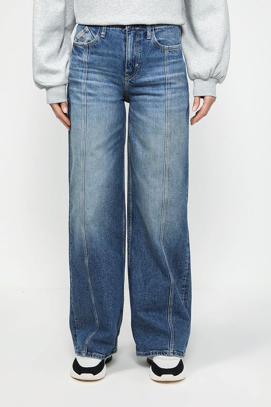 Джинсы с эффектом потертости Esprit Casual