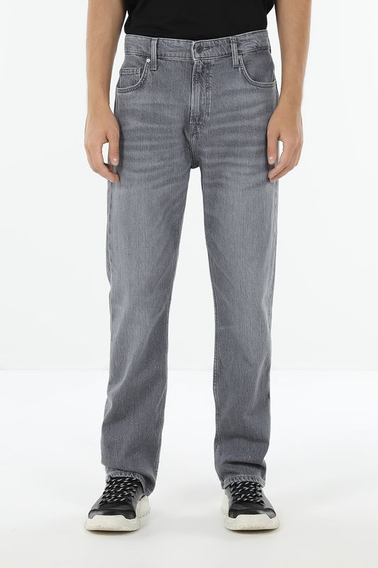 Джинсы с эффектом потертости Guess