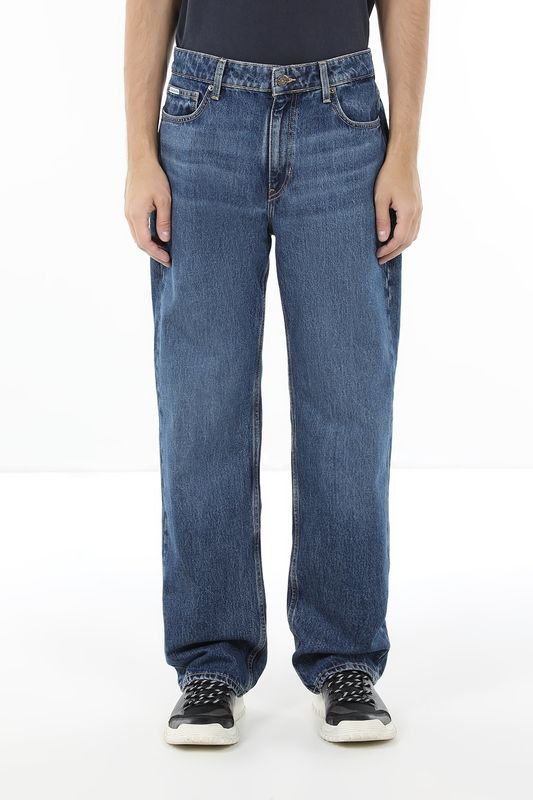 Джинсы с эффектом потертости Guess Jeans