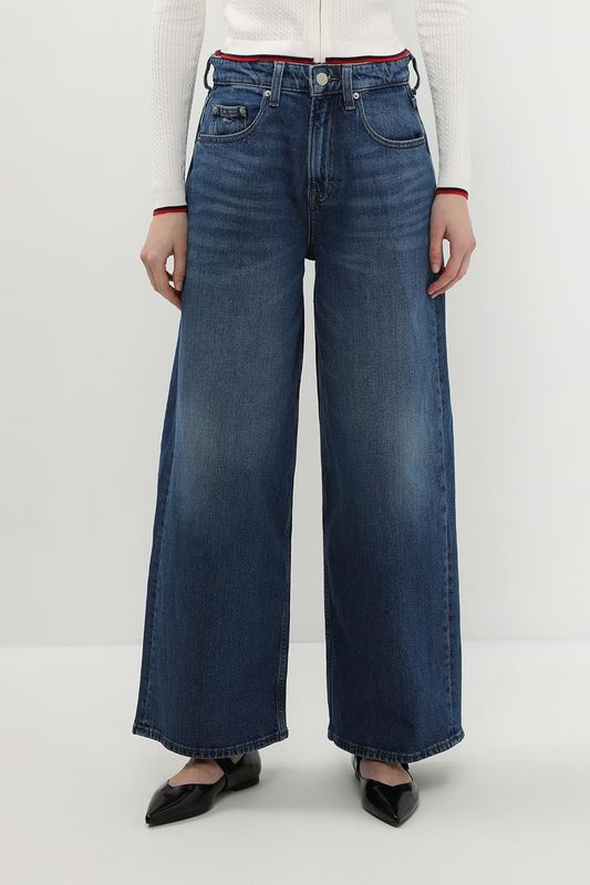 Джинсы с эффектом потертости широкого кроя Tommy Jeans