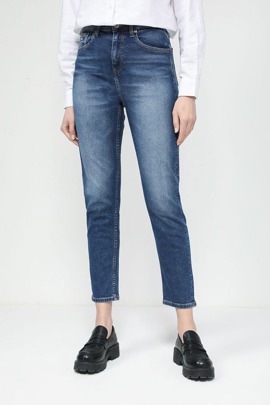 Джинсы с эффектом потертости Tommy Jeans