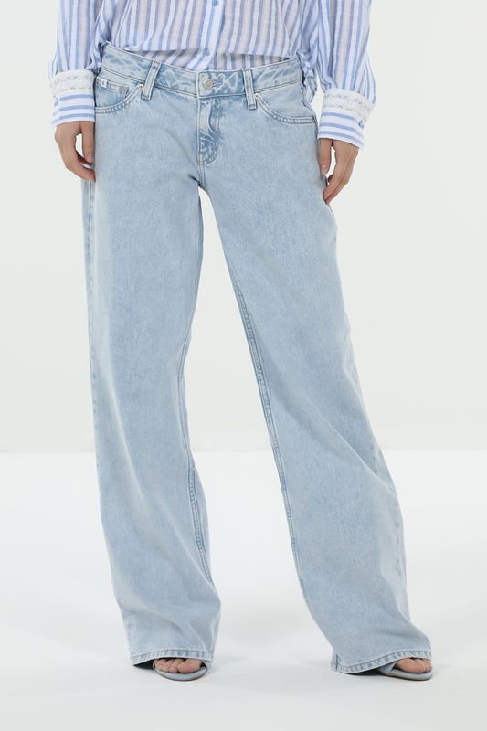 Джинсы свободного кроя Calvin Klein Jeans