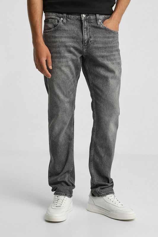 Джинсы зауженного кроя Calvin Klein Jeans