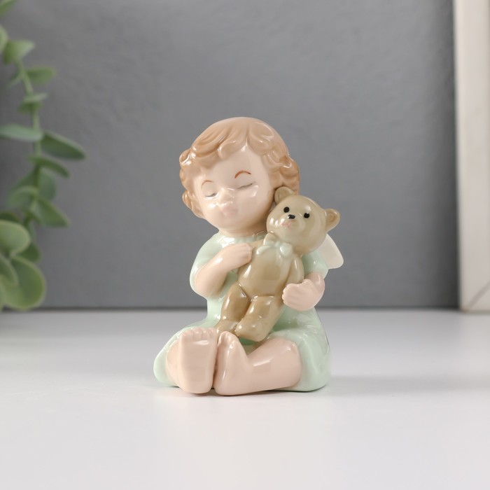 Фигурка керамика «Малышка-ангел с мягким медвежонком», 5.5×5×8.5 см