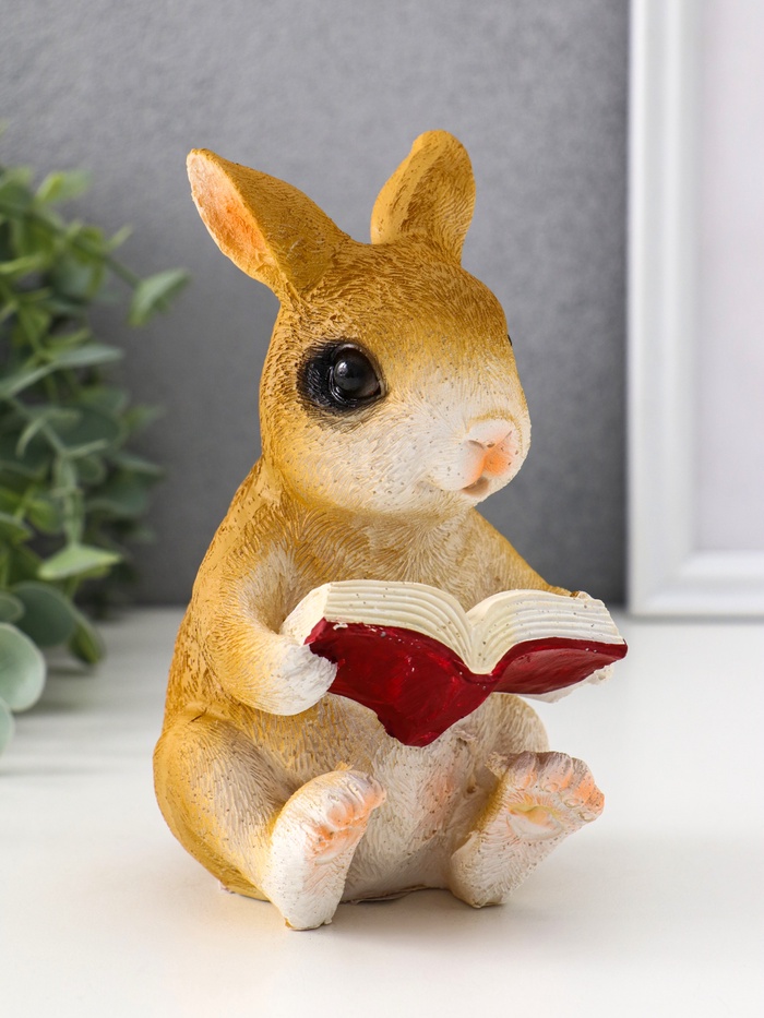 Фигурка полистоун TAKE IT EASY «Зайка читает книжку», 10×8×15 см