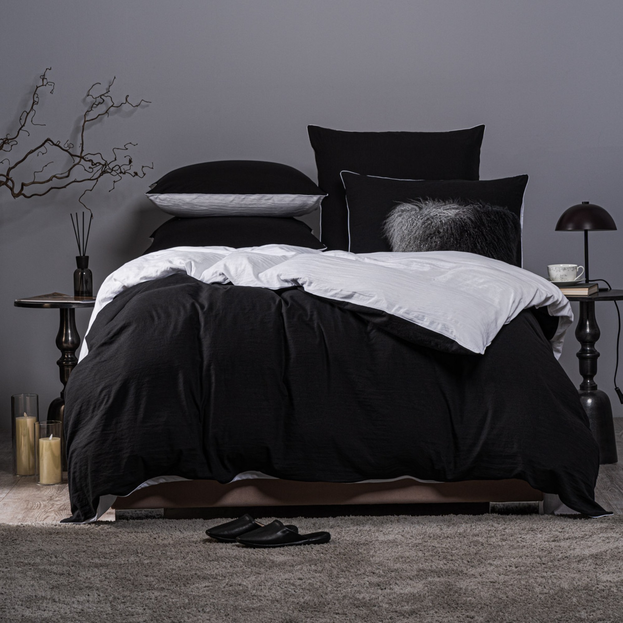 Комплект постельного белья Sleepix Юко черный/белый полуторный