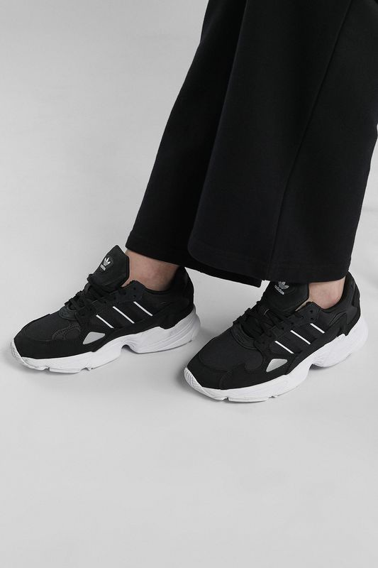 Кроссовки Falcon Adidas