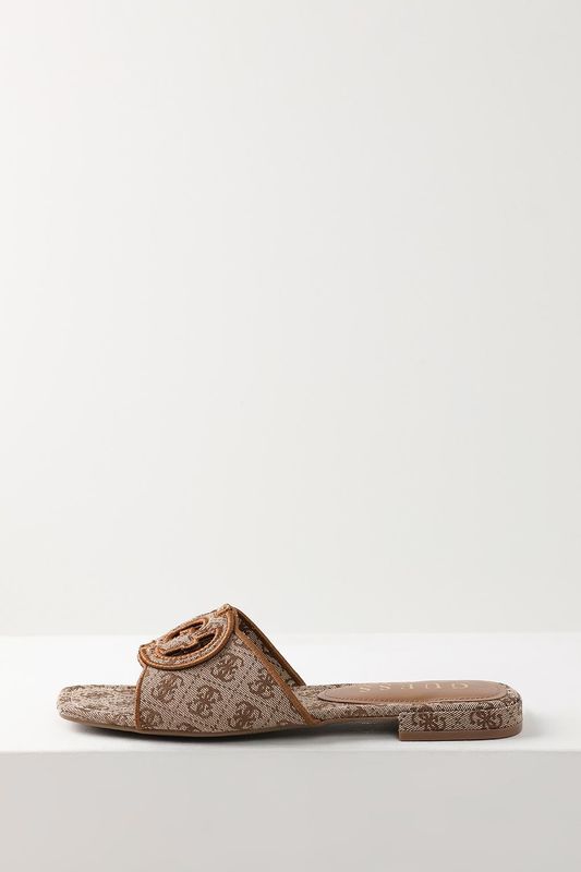 Сабо с логотипом Guess