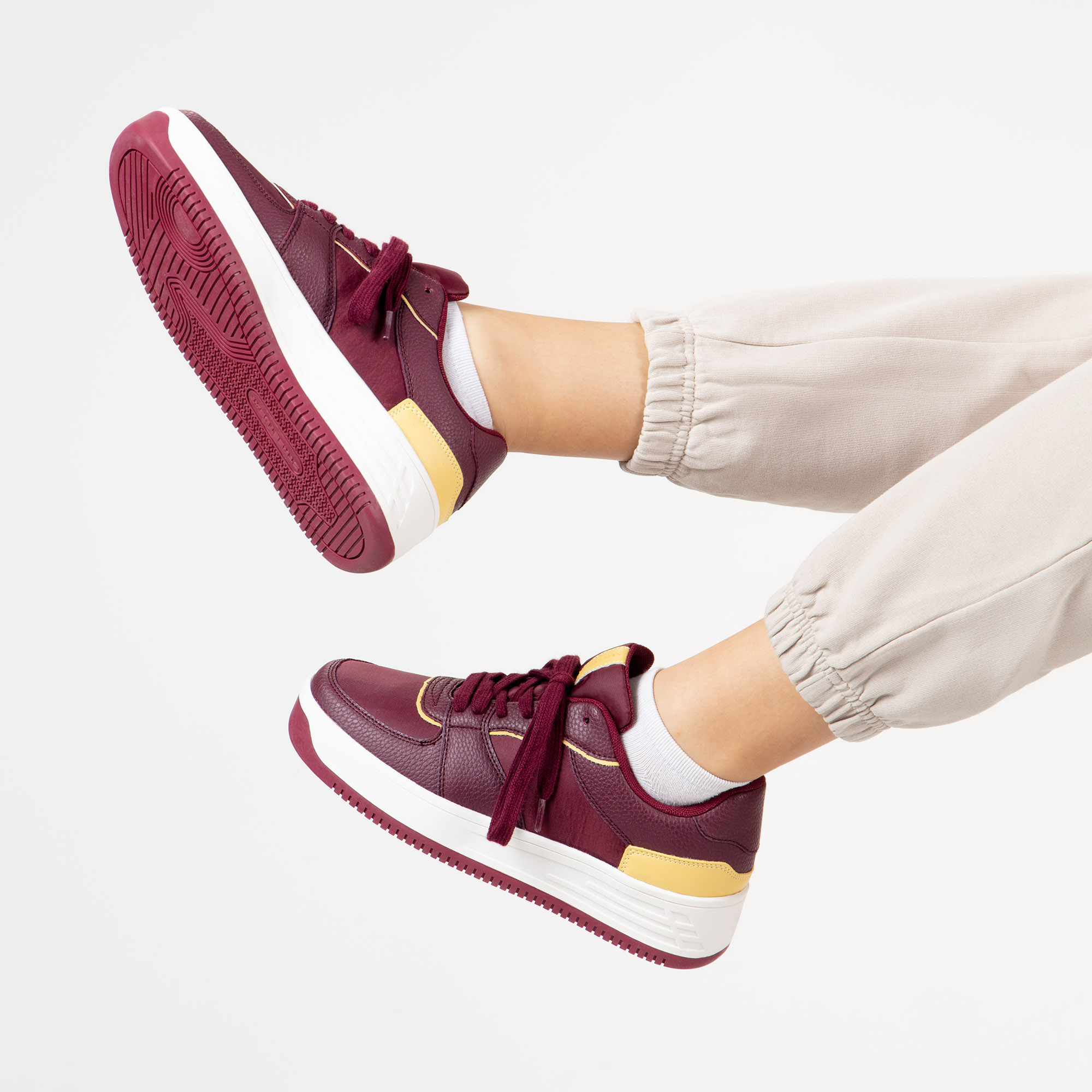 Женские кроссовки STREETBEAT Empower Nylon