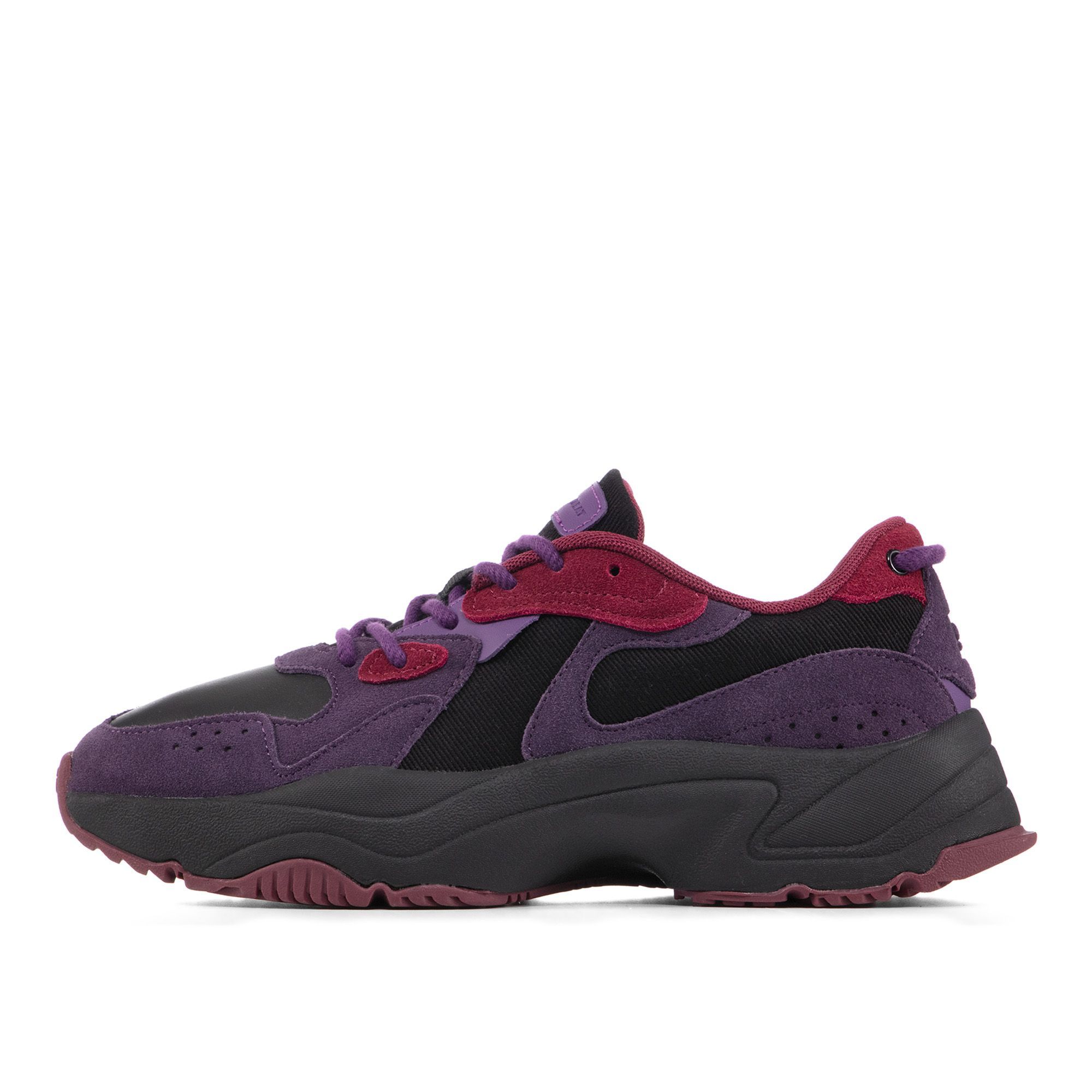 Женские кроссовки STREETBEAT Megan Suede